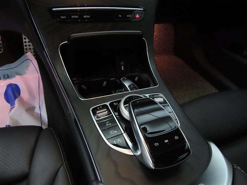 Mercedes Benz C Class - Vista 11