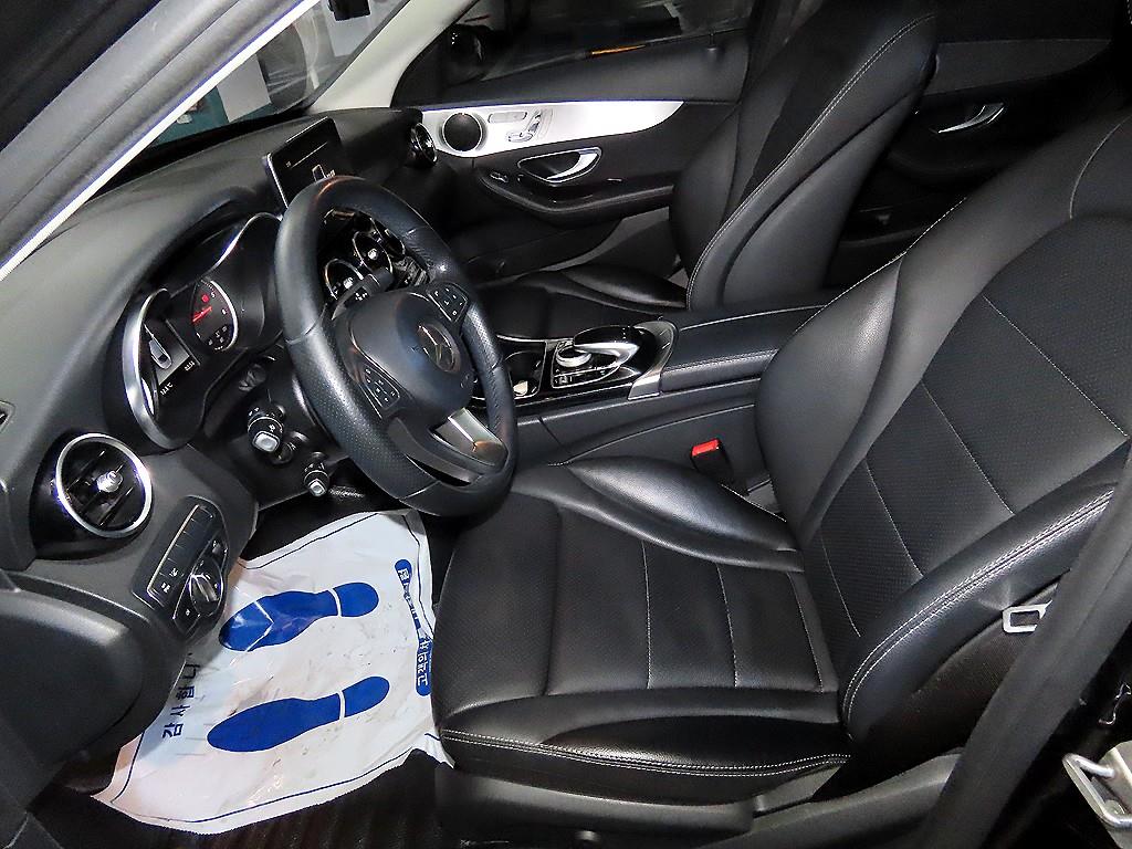 Mercedes Benz C Class - Vista 6