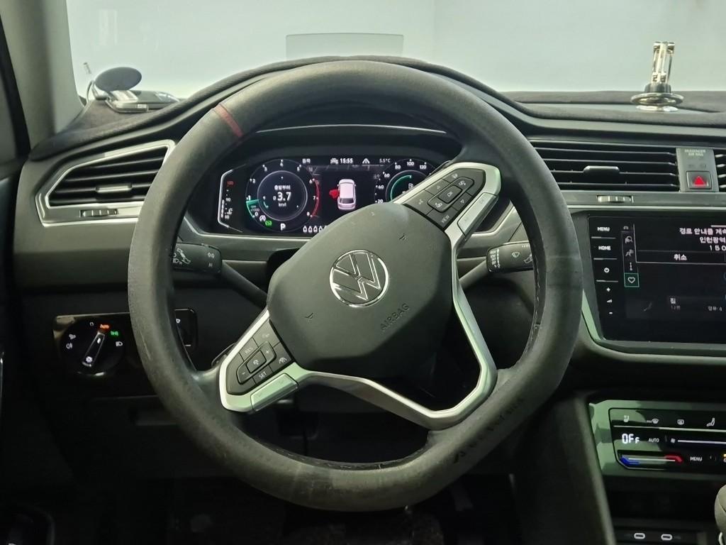 Volkswagen Tiguan - Vista 9