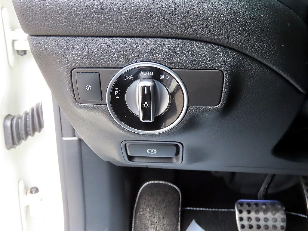 Mercedes Benz CLA Class - Vista 12