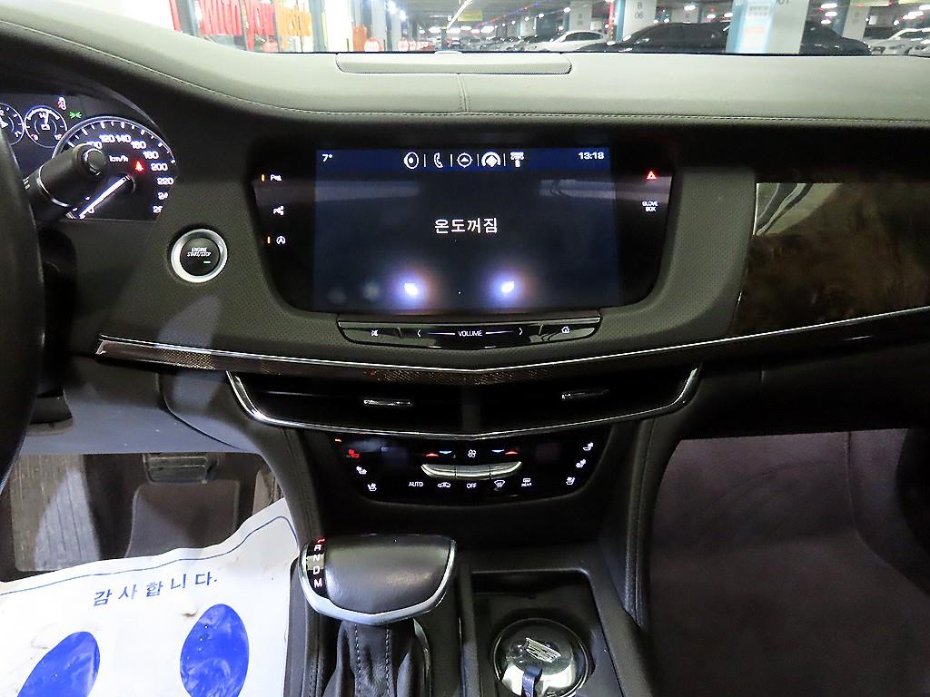 Cadillac CT6 - Vista 11