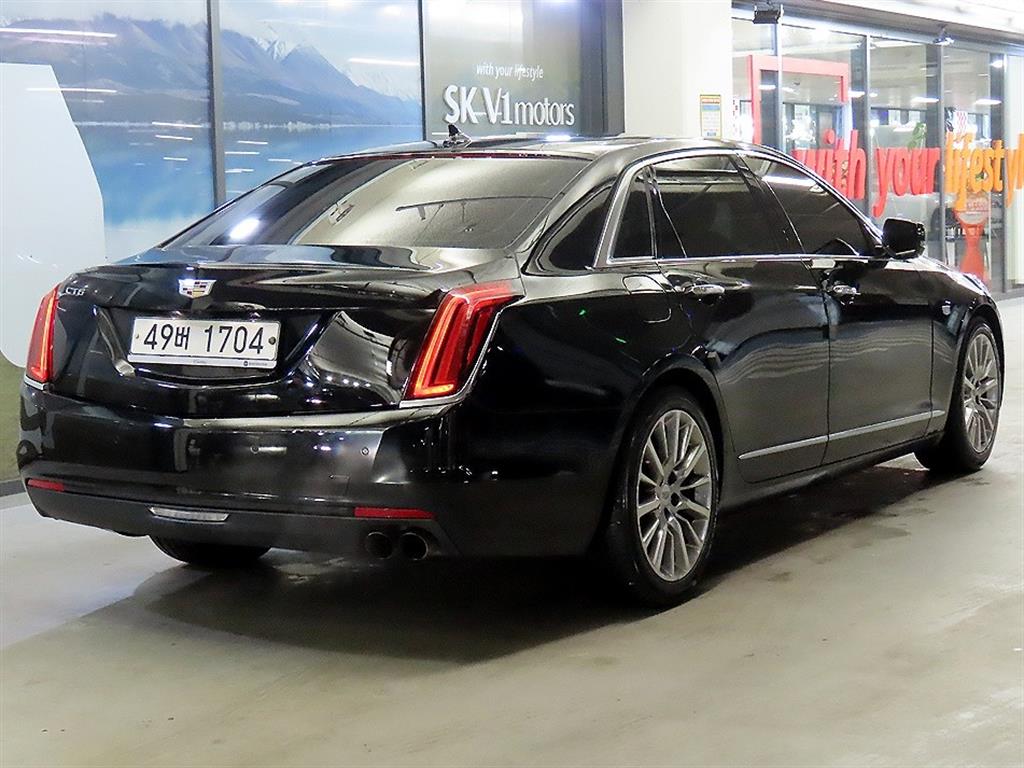 Cadillac CT6 - Vista 4