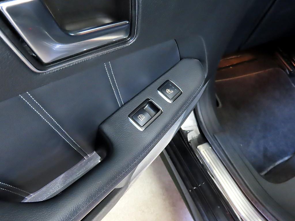 Mercedes Benz E class 2014 Negro - Importación desde Corea - HF Imports Iquique - Foto 17