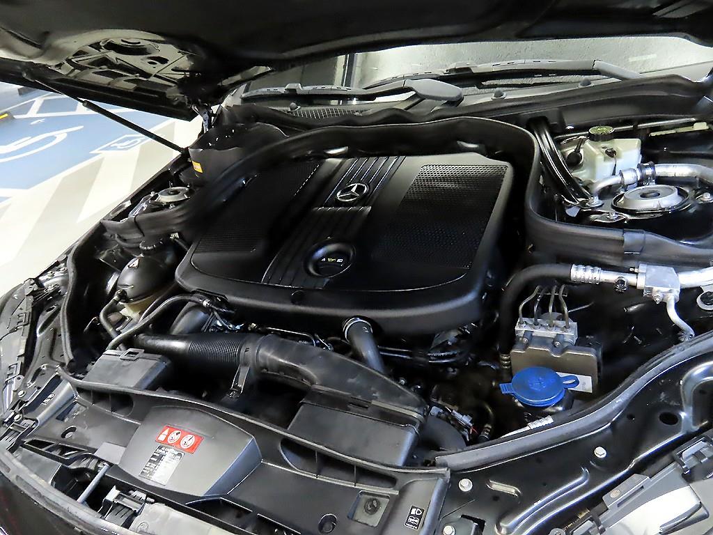 Mercedes Benz E class 2014 Negro - Importación desde Corea - HF Imports Iquique - Foto 19