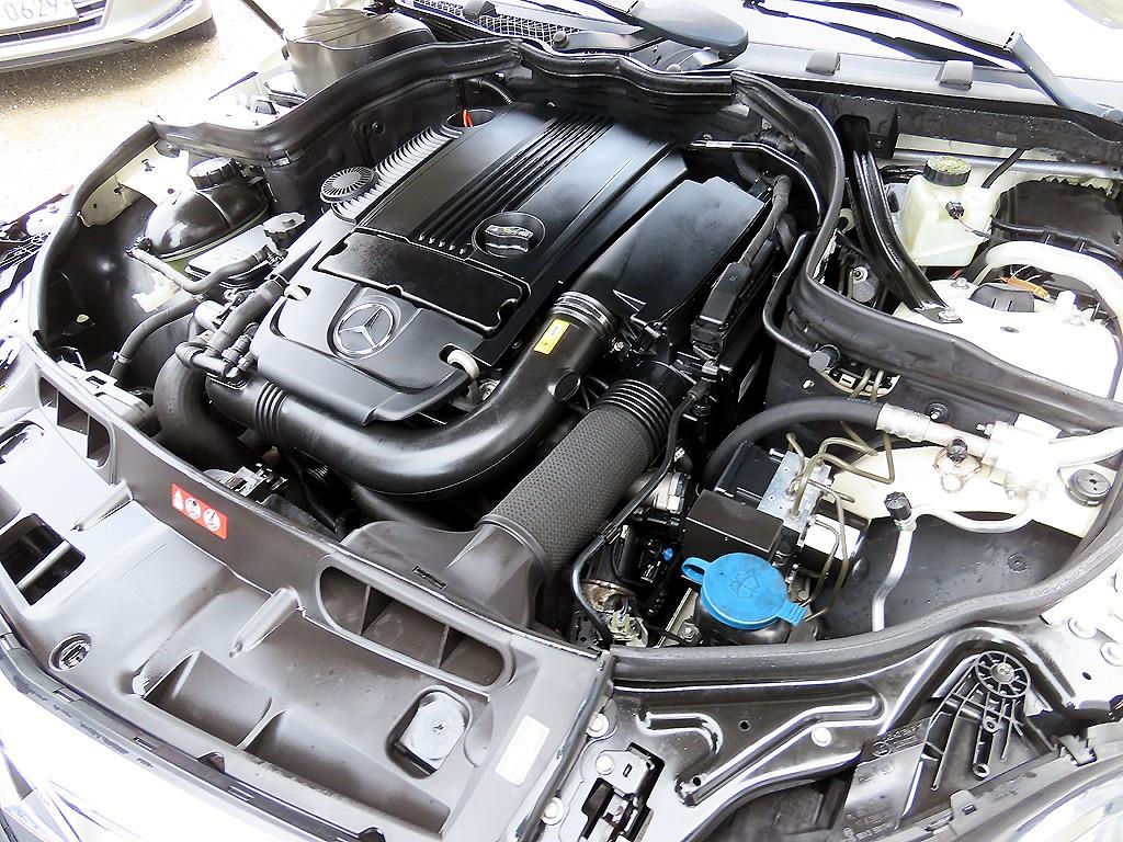 Mercedes Benz C Class 2012 Blanco - Importación desde Corea - HF Imports Iquique - Foto 19