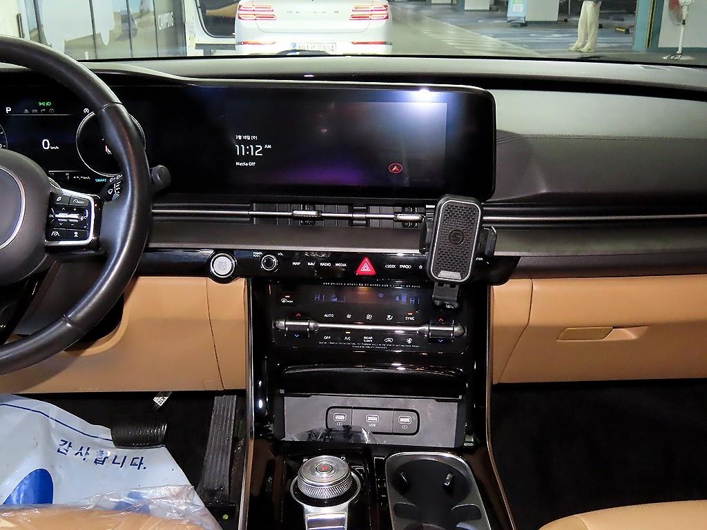 KIA Carnival - Vista 11