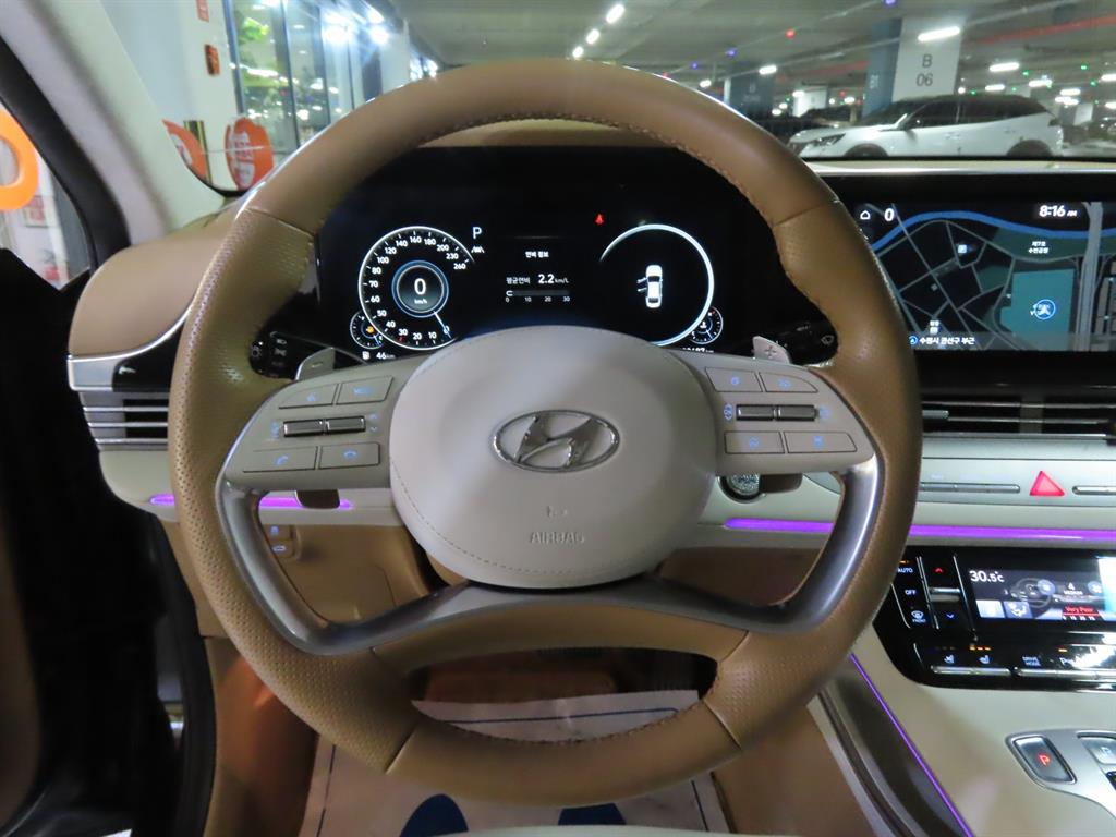HYUNDAI Grandeur - Vista 11