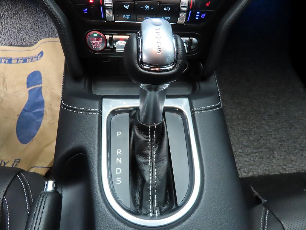 Ford Mustang - Vista 10