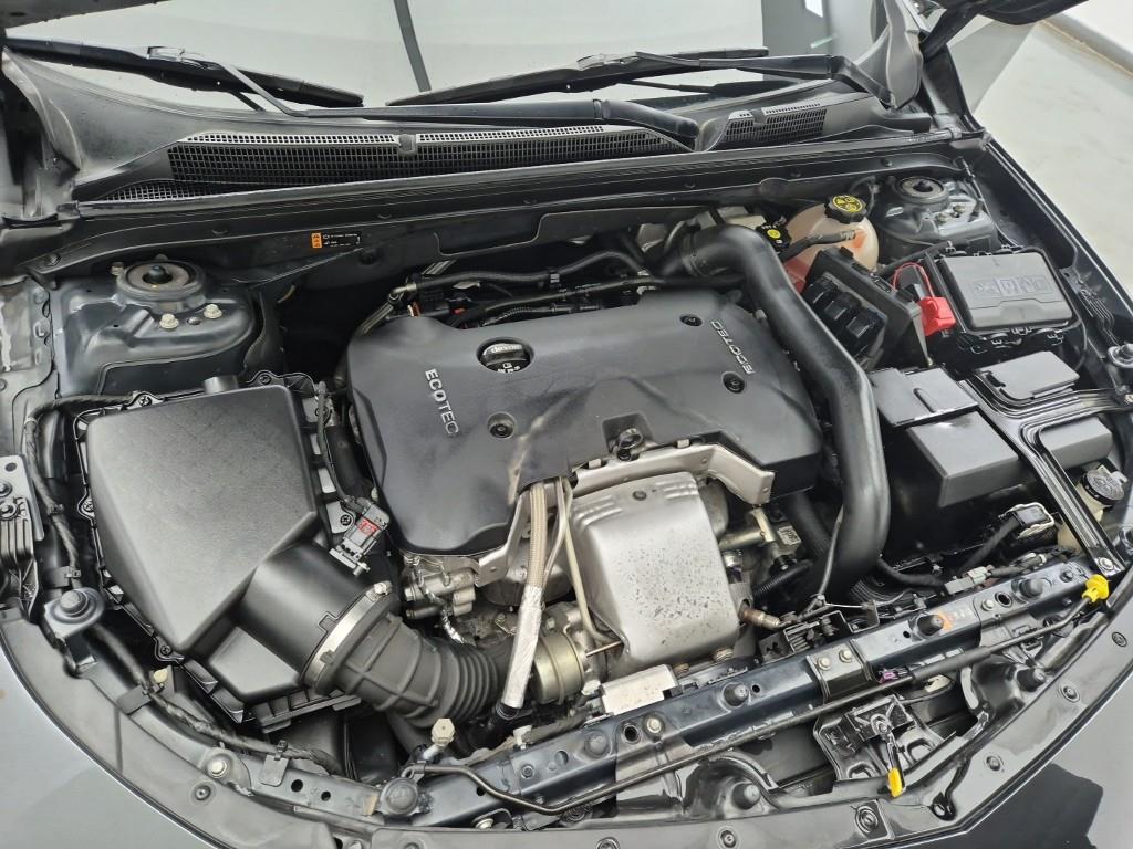 Chevrolet Malibu - Vista 6