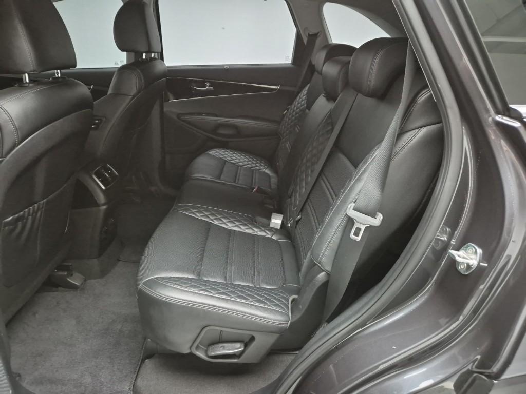KIA Sorento - Vista 12