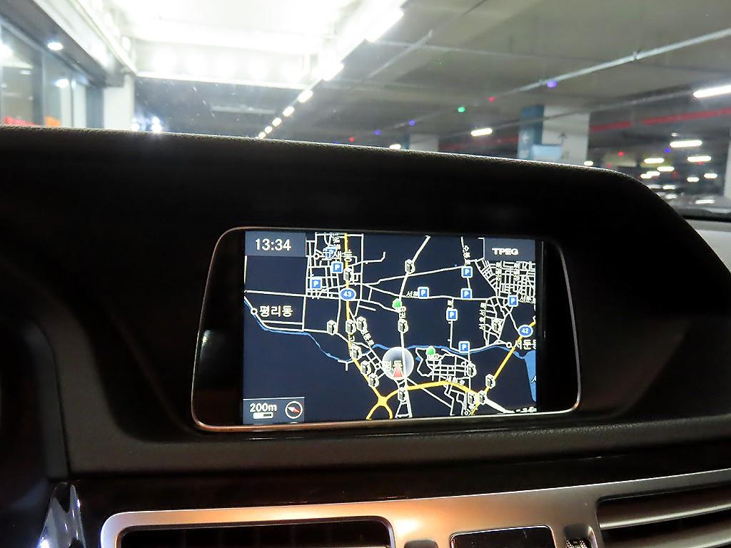 Mercedes Benz E class 2014 Negro - Importación desde Corea - HF Imports Iquique - Foto 13