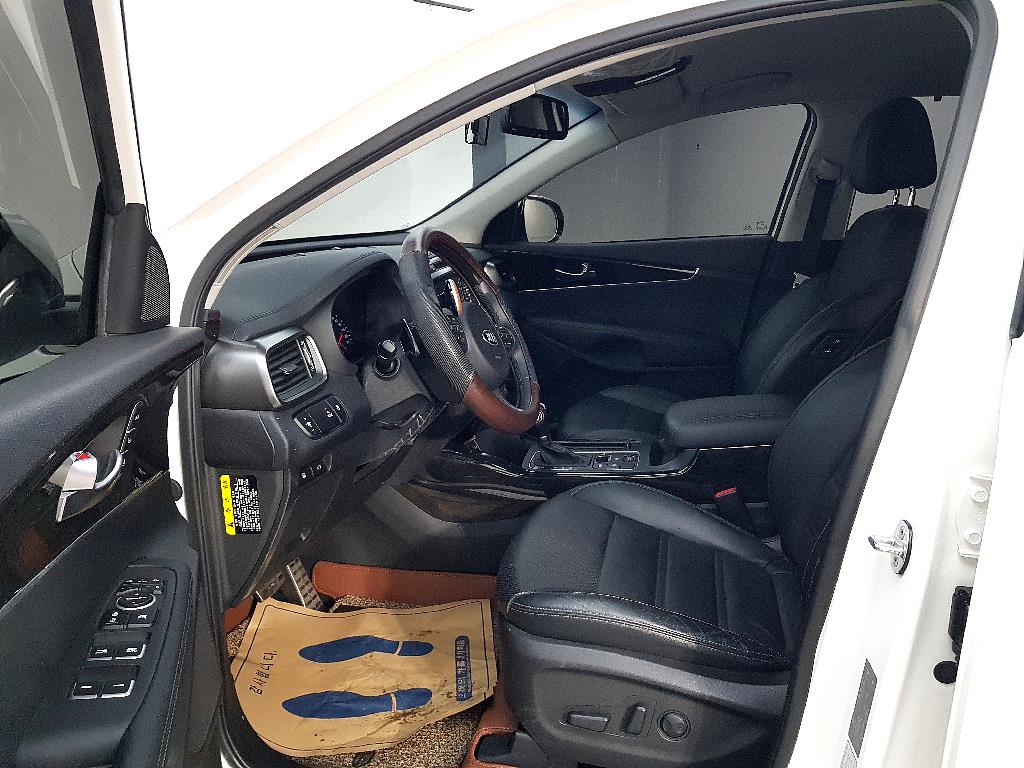 KIA Sorento - Vista 7