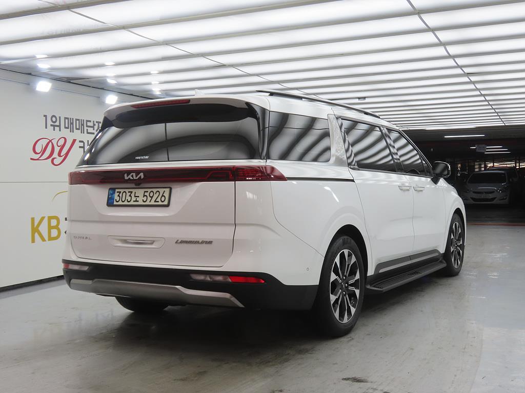 KIA Carnival - Vista 4
