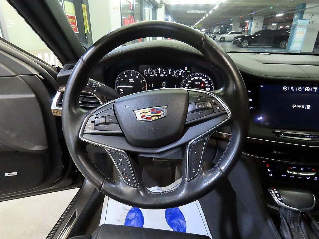 Cadillac CT6 - Vista 8