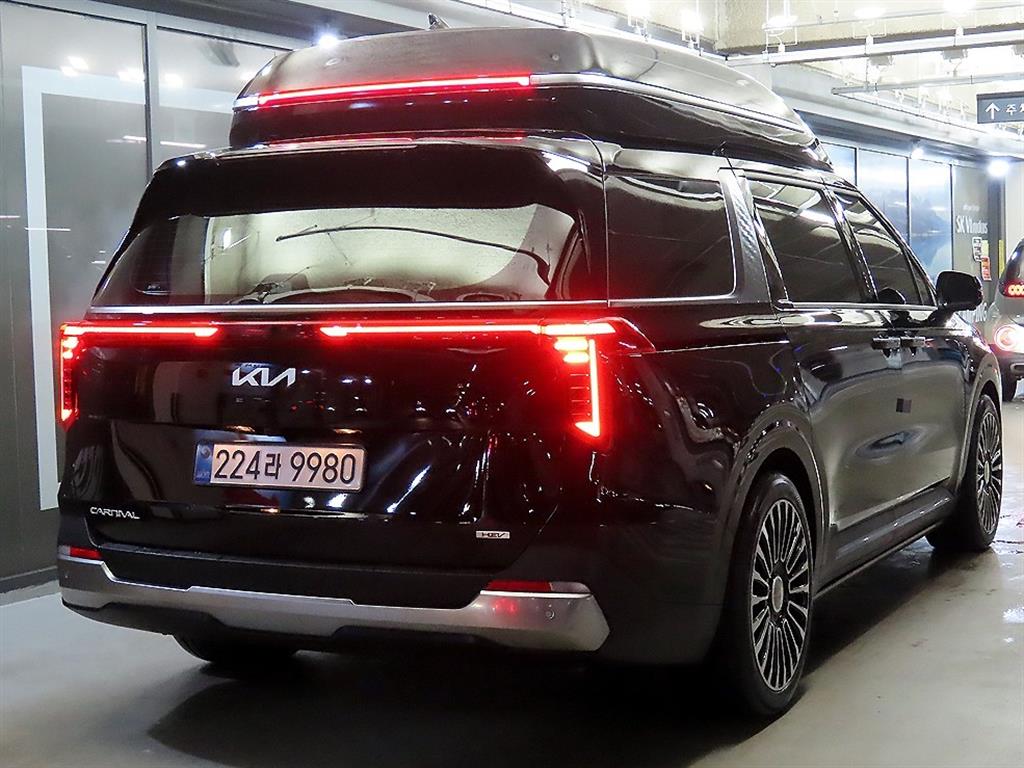 KIA Carnival - Vista 4