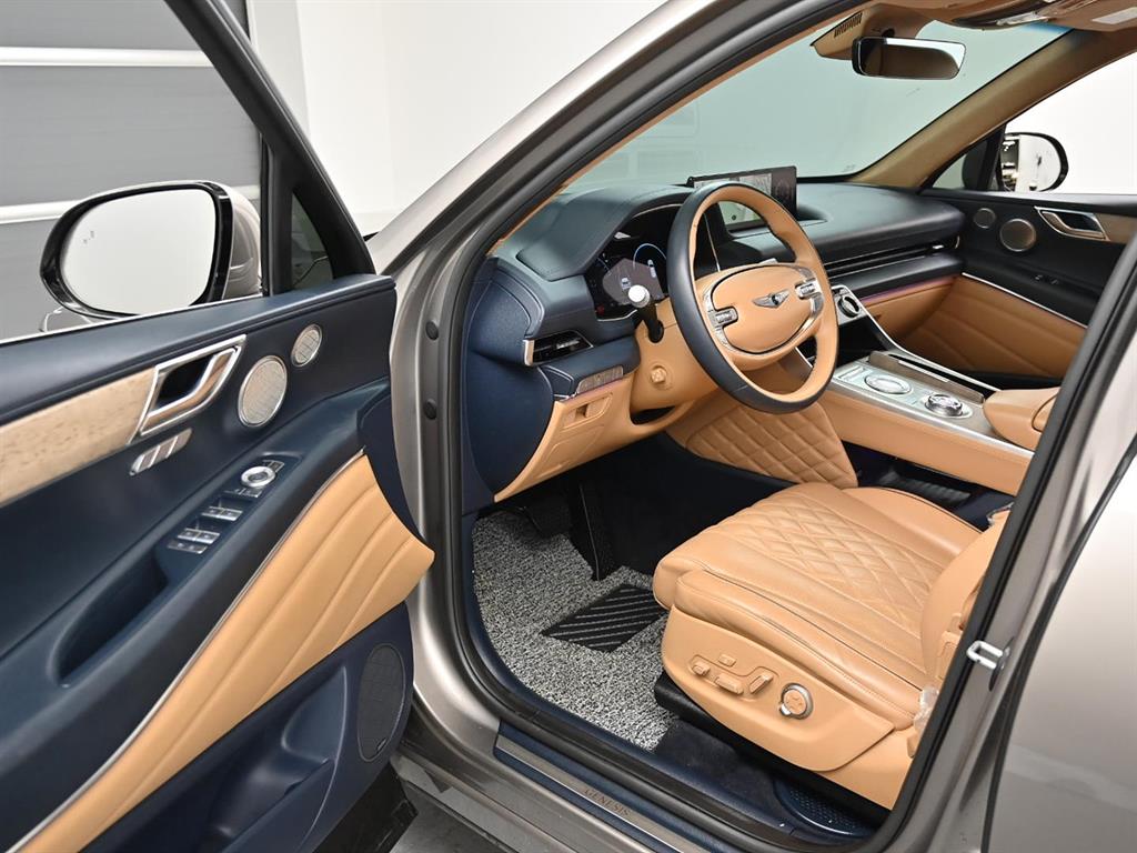 Genesis GV80 - Vista 11