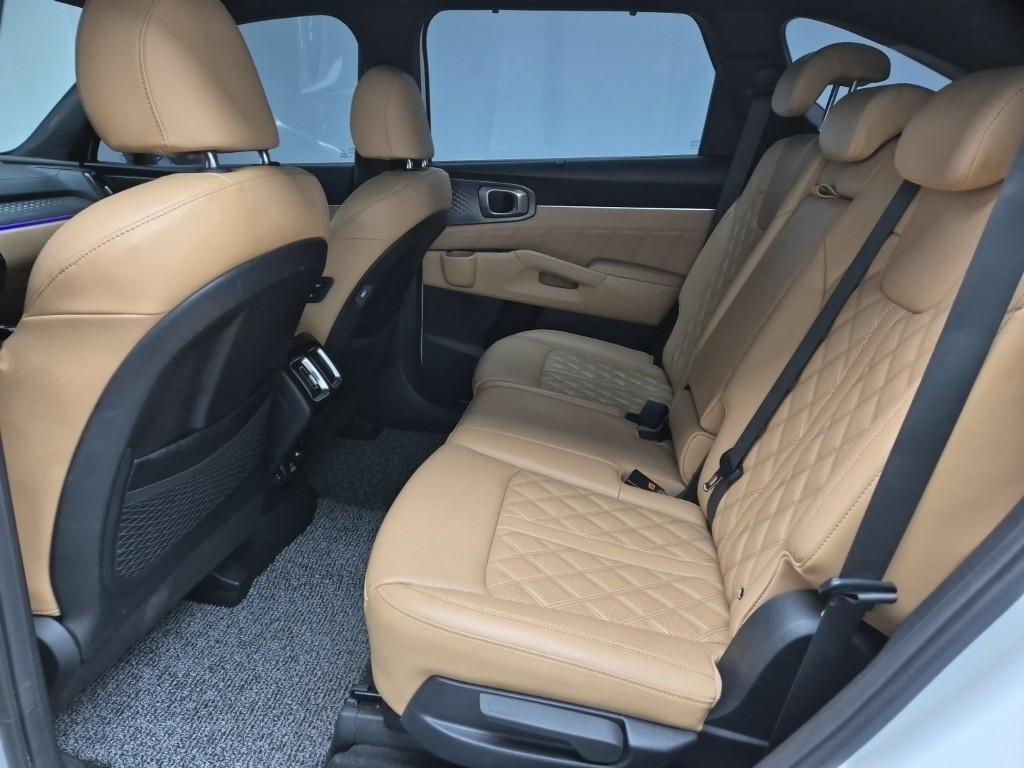 KIA Sorento - Vista 12