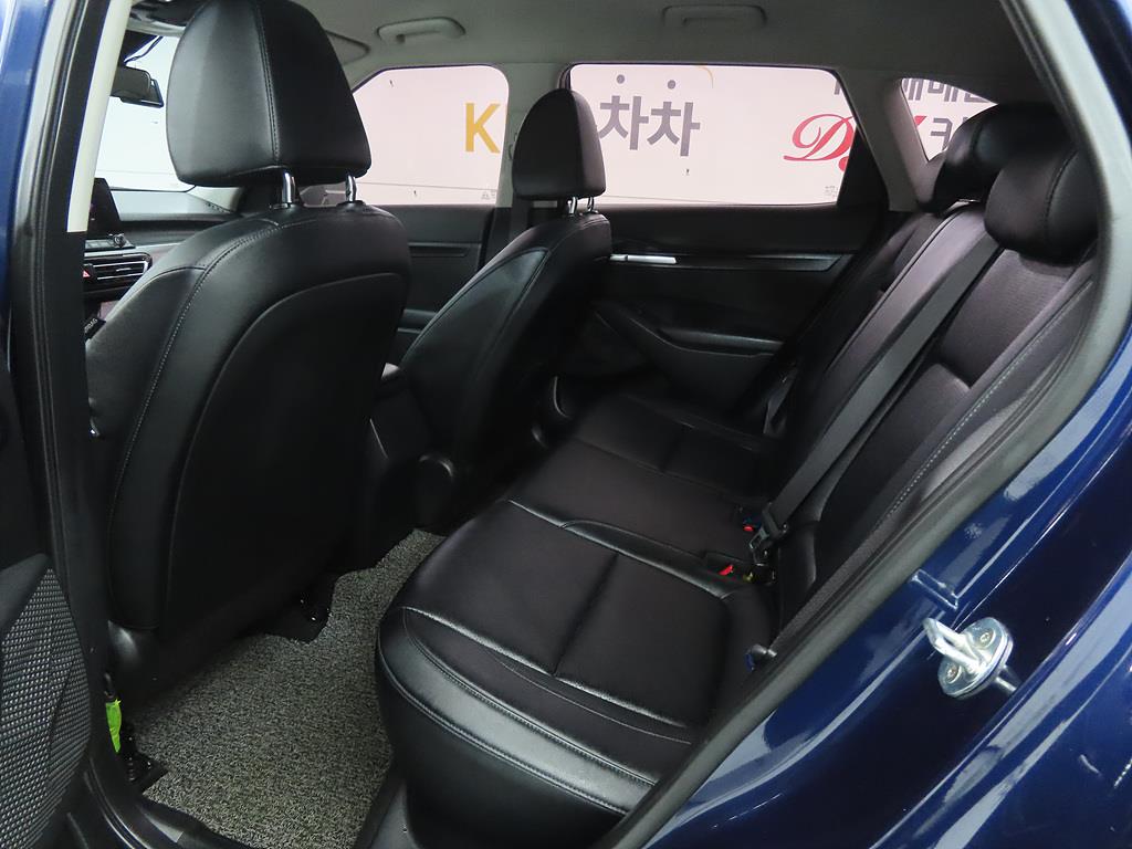 KIA Seltos - Vista 6