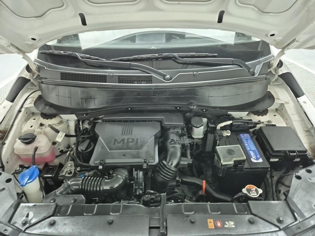 HYUNDAI Casper - Vista 5