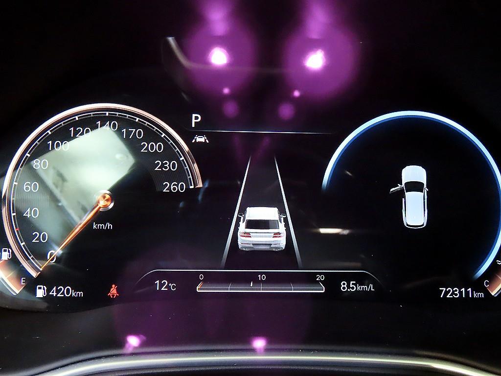 Genesis GV80 - Vista 9