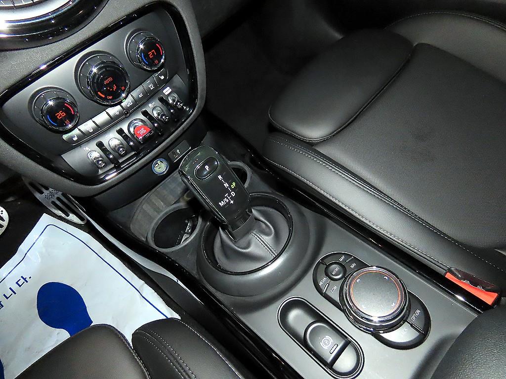 Mini Clubman - Vista 12