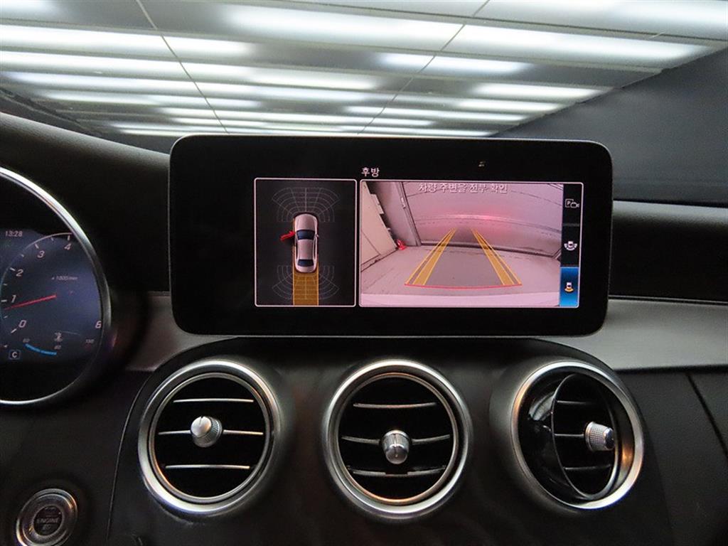 Mercedes Benz C Class 2021 Blanco - Importación desde Corea - HF Imports Iquique - Foto 17