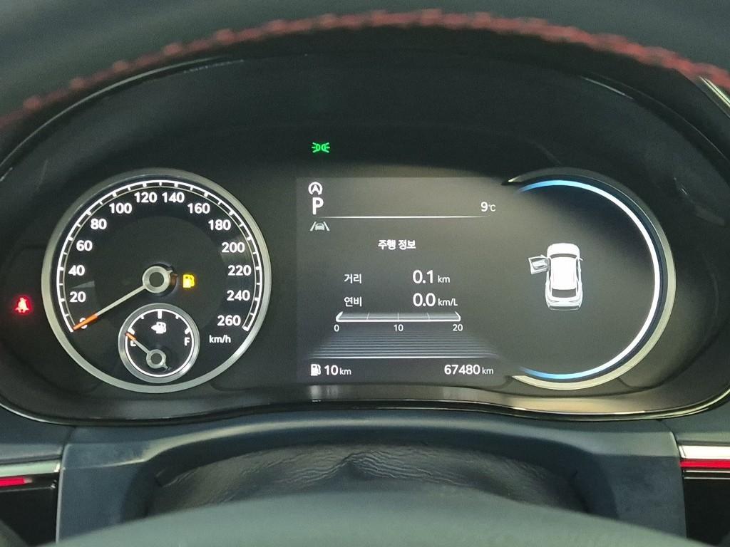 Genesis GV70 - Vista 6