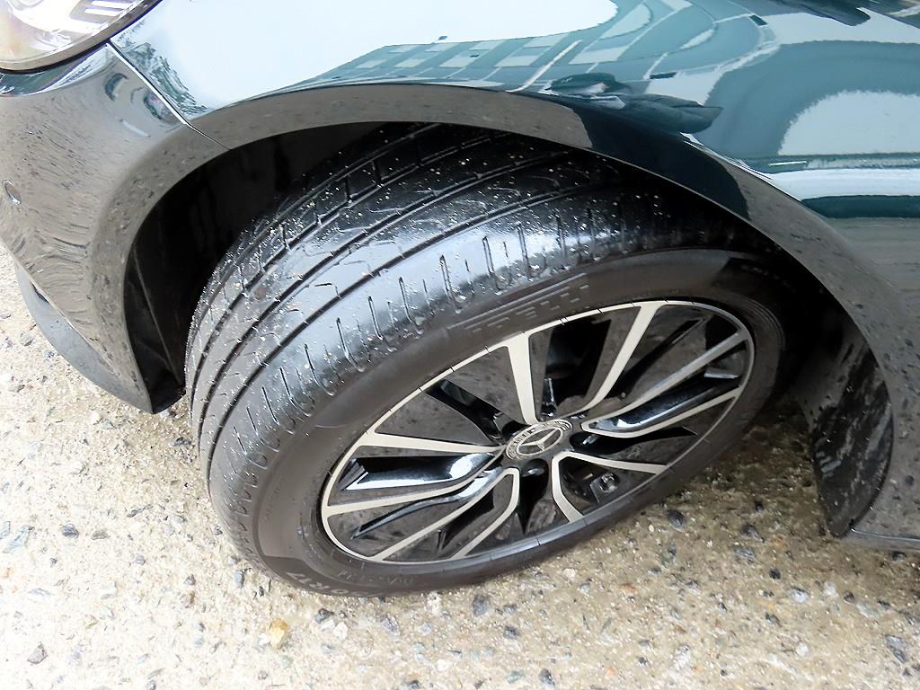 Mercedes Benz C Class 2019 Verde - Importación desde Corea - HF Imports Iquique - Foto 19