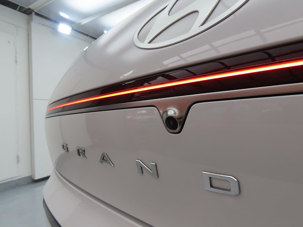 HYUNDAI Grandeur 2023 Blanco - Importación desde Corea - HF Imports Iquique - Foto 15