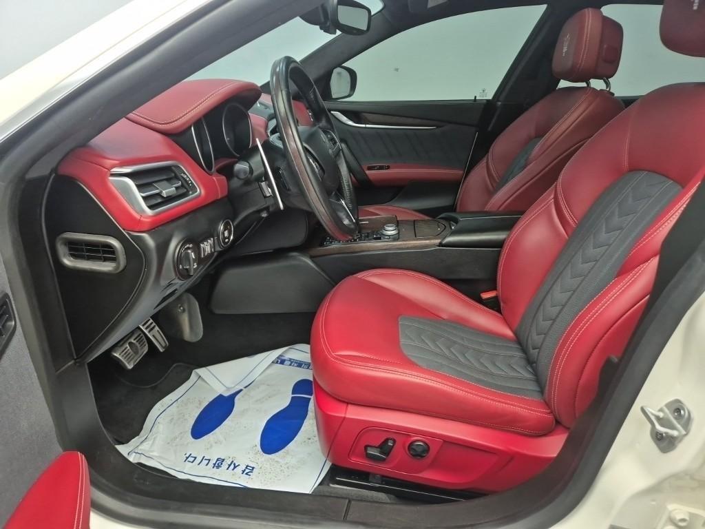 Maserati Ghibli - Vista 11