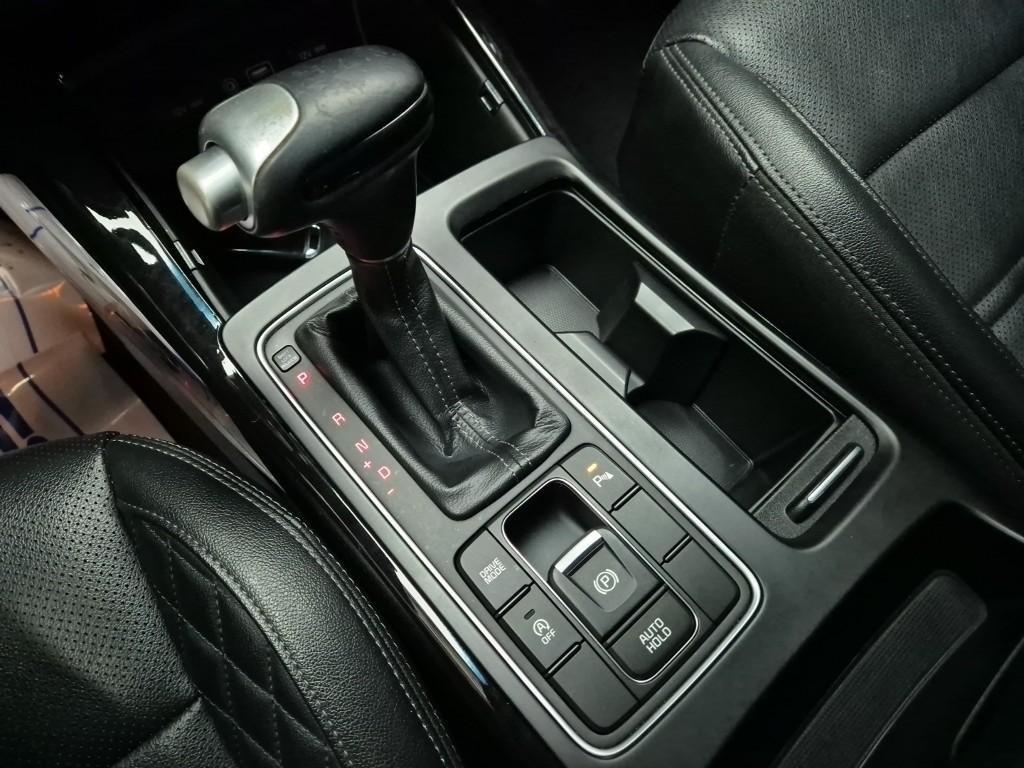 KIA Sorento - Vista 8