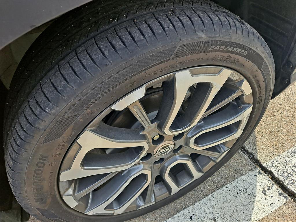 Ssangyong Torres - Vista 6