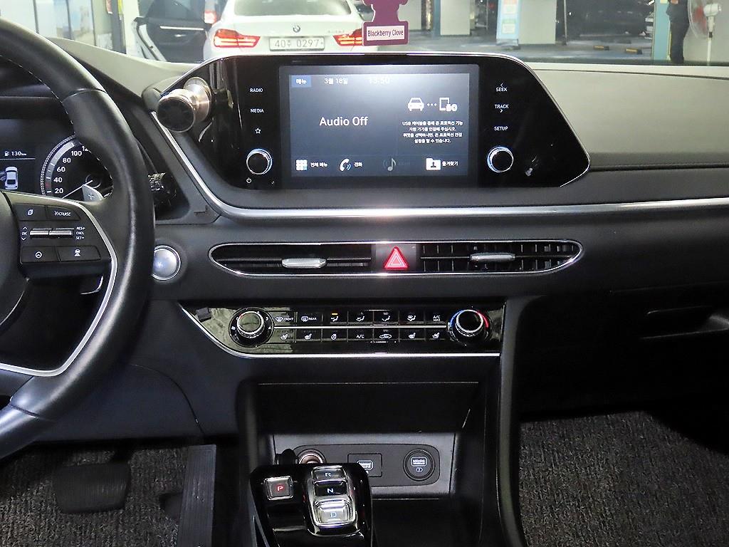 HYUNDAI Sonata - Vista 11