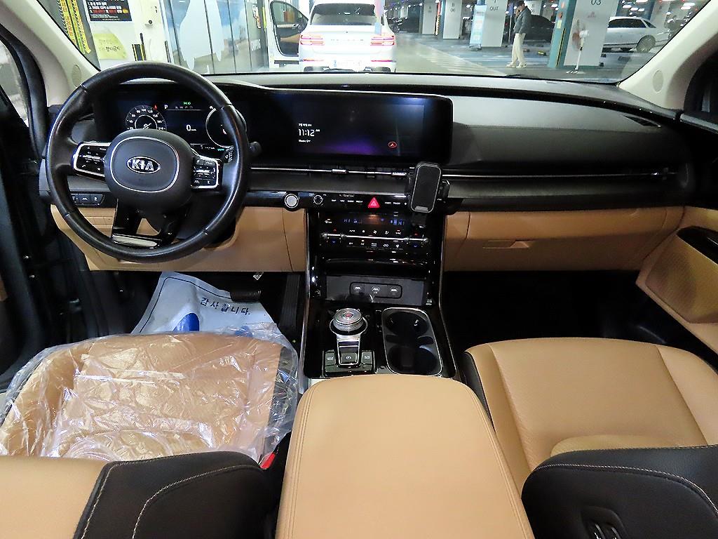 KIA Carnival - Vista 10