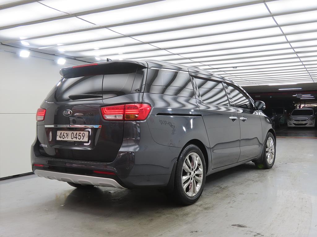 KIA Carnival - Vista 4