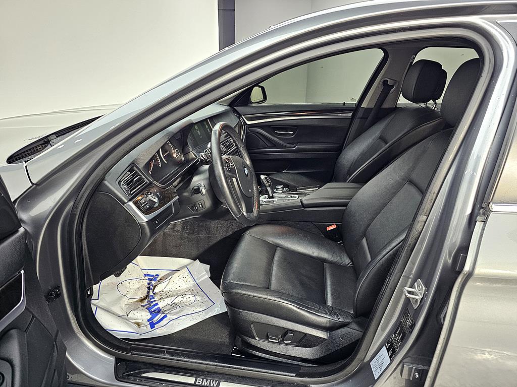 BMW 5 Series - Vista 8