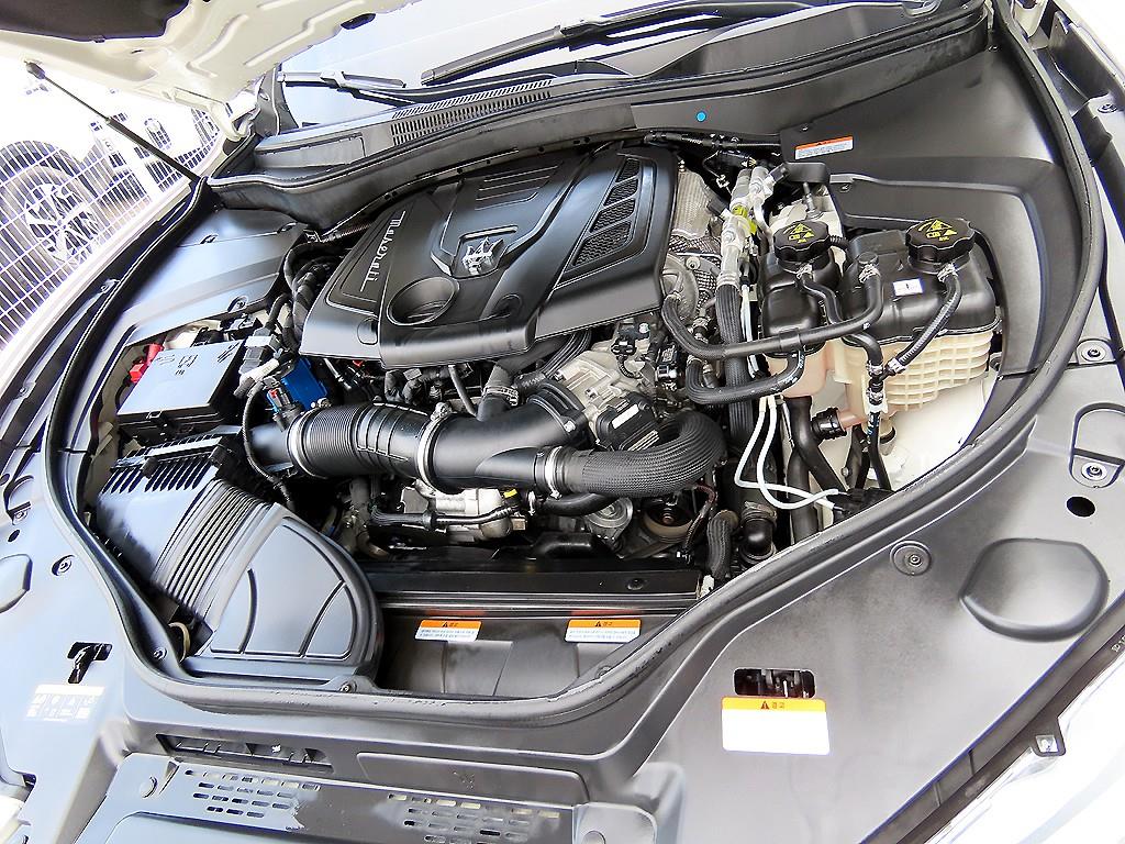 Maserati Levante 2022 Blanco - Importación desde Corea - HF Imports Iquique - Foto 19