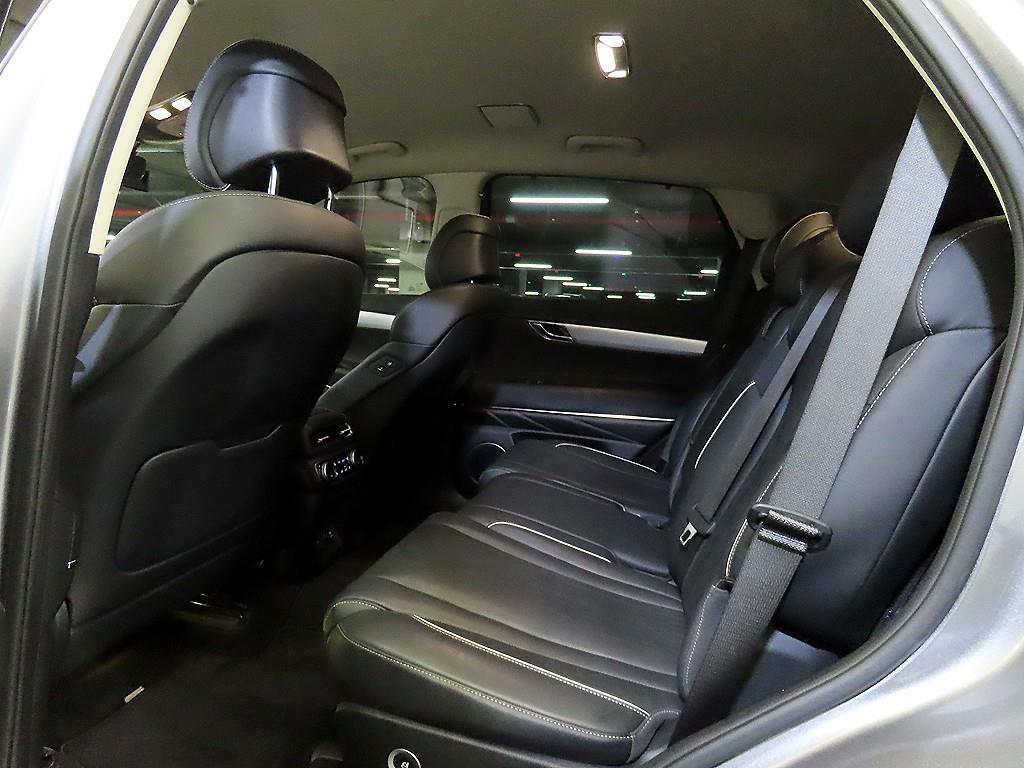 Genesis GV80 - Vista 7