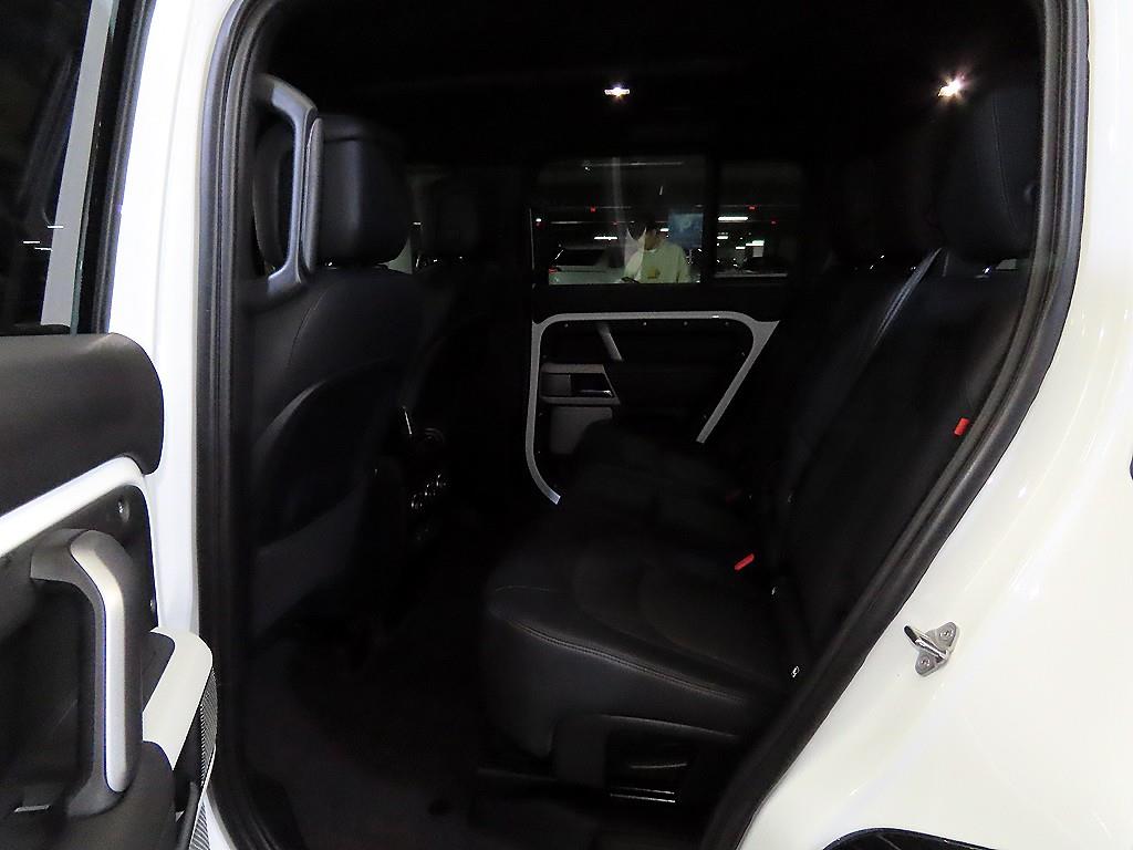 Land Rover Defender - Vista 7