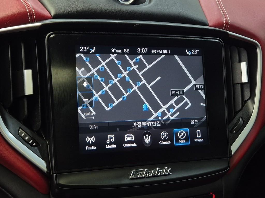 Maserati Ghibli 2021 Blanco - Importación desde Corea - HF Imports Iquique - Foto 14