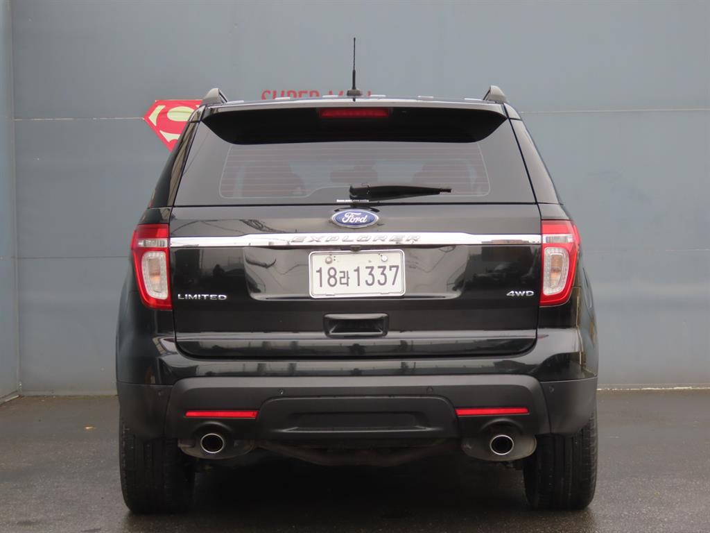 Ford Explorer - Vista 7