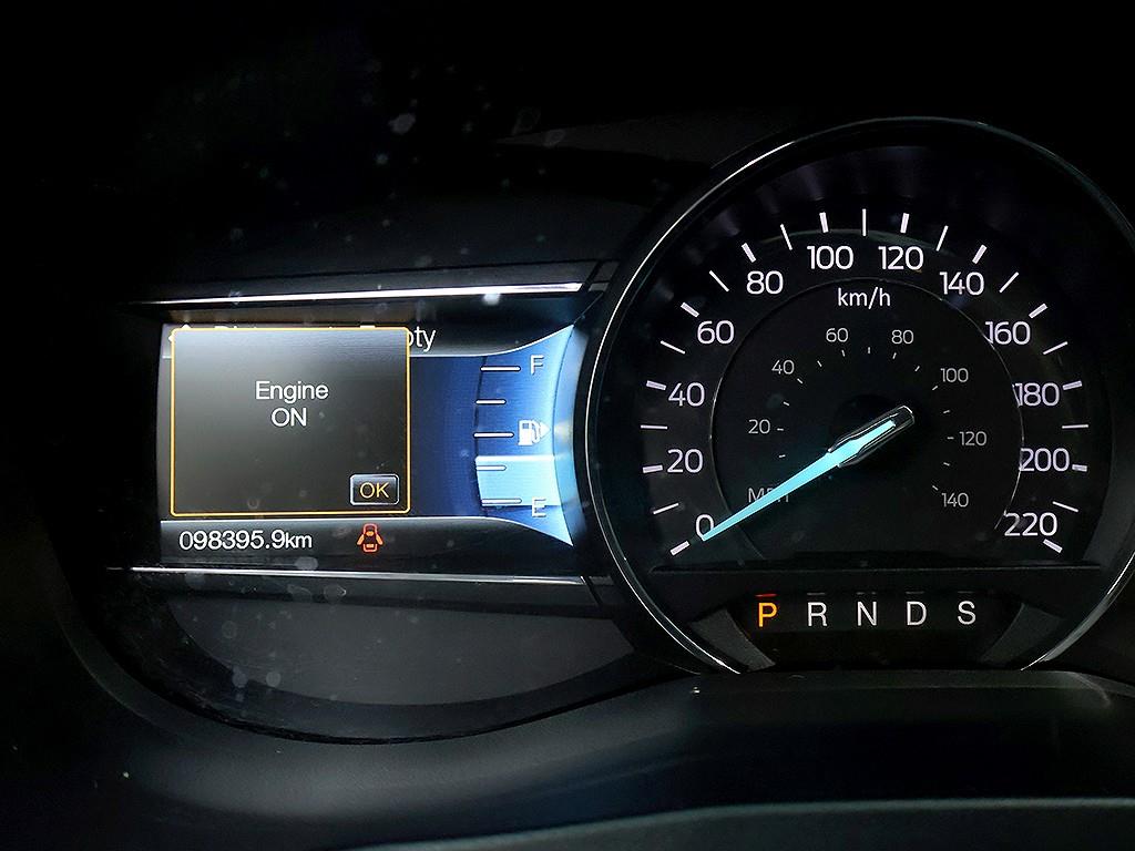 Ford Explorer - Vista 11