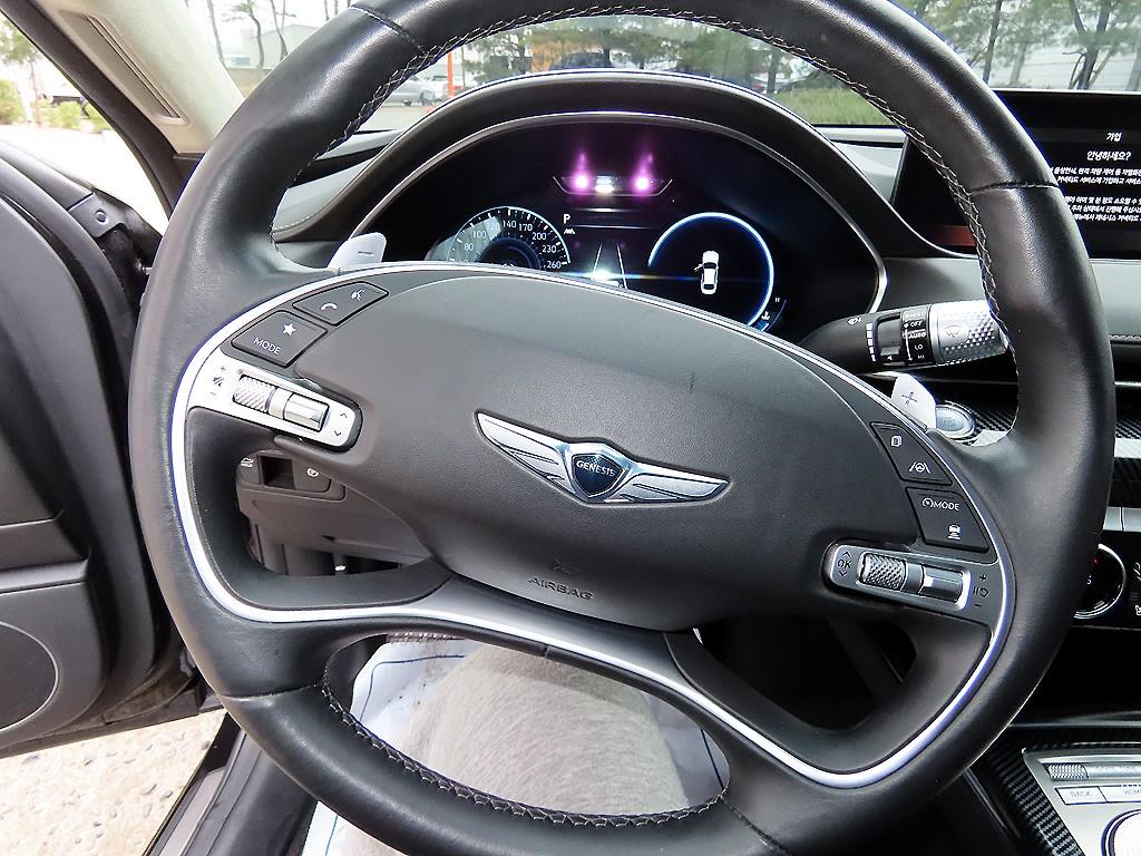 Genesis G80 - Vista 8