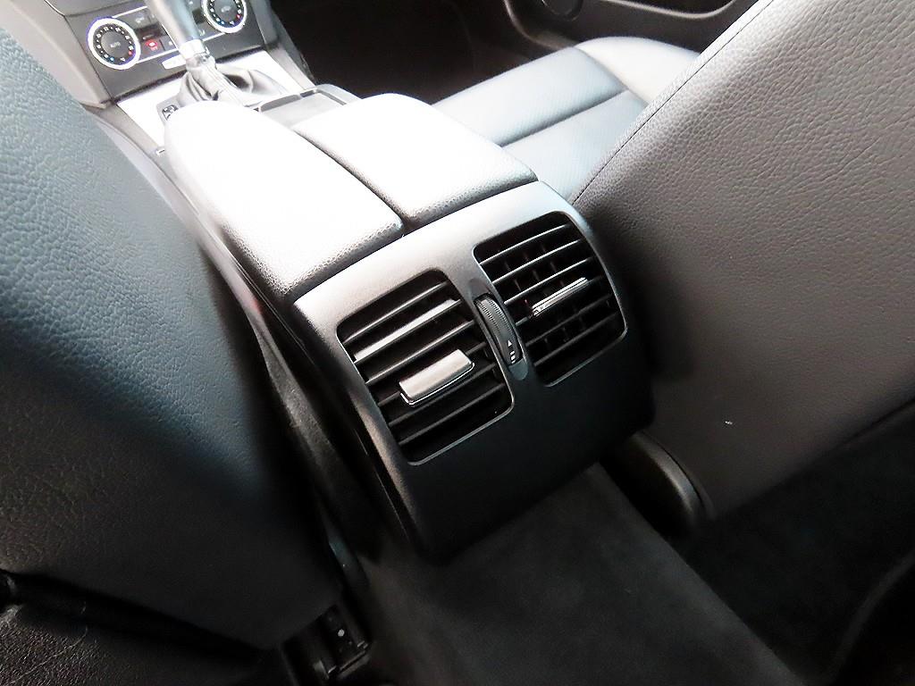 Mercedes Benz C Class 2012 Blanco - Importación desde Corea - HF Imports Iquique - Foto 17