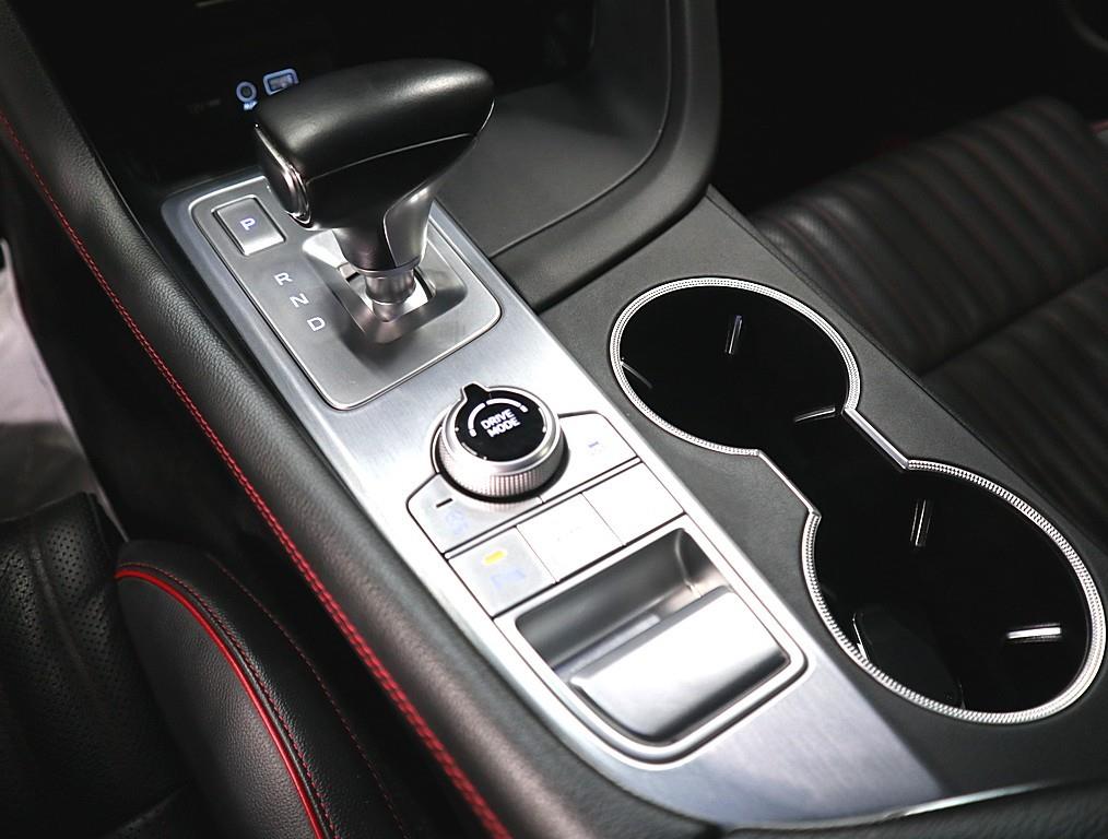 Genesis G70 - Vista 12