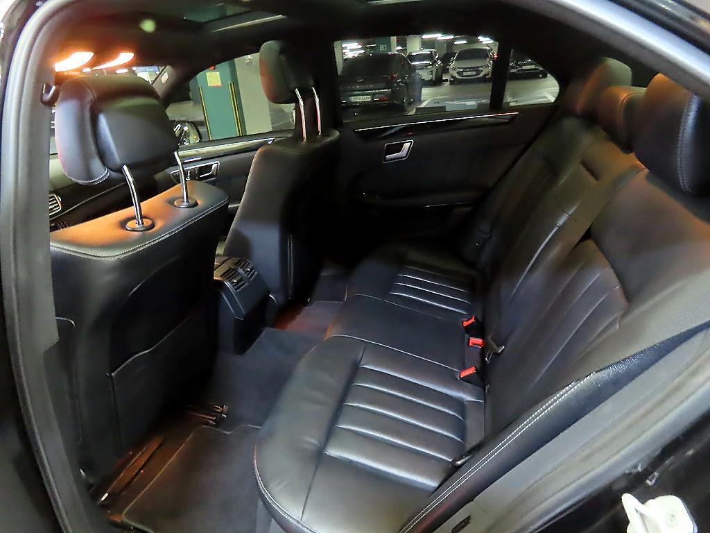 Mercedes Benz E class - Vista 7