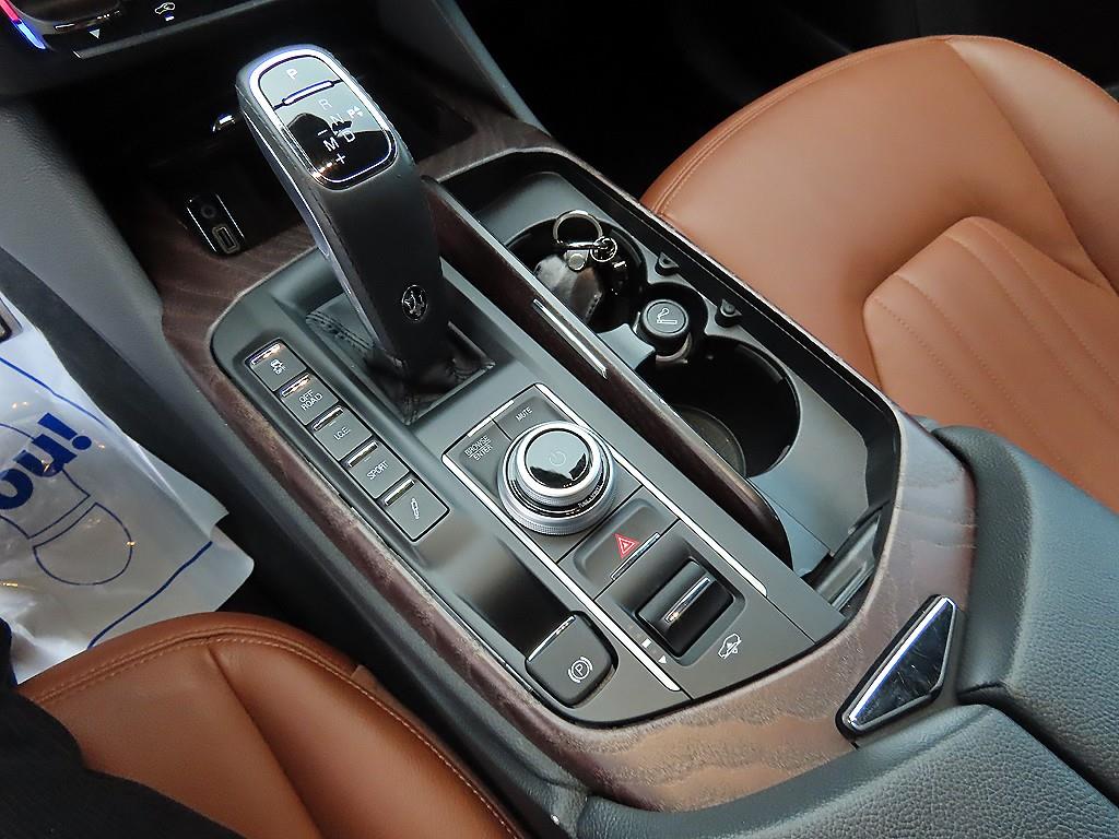 Maserati Levante - Vista 10