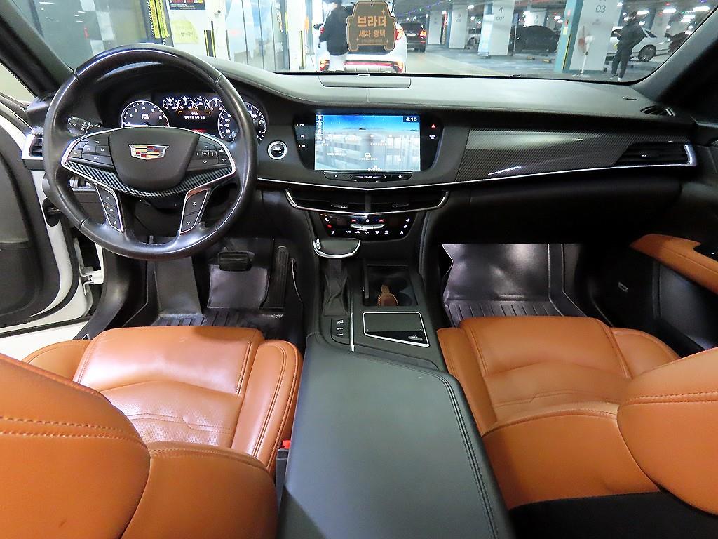 Cadillac CT6 - Vista 10