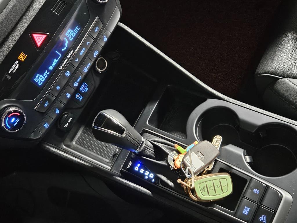 HYUNDAI Tucson - Vista 11