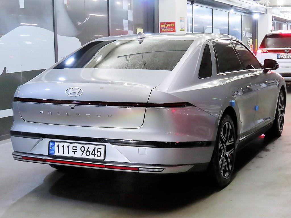 HYUNDAI Grandeur - Vista 4